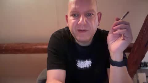 Snapshot of tritonspace chatting on 21, 9, 2025 Triton online show from 21, 9, 2025