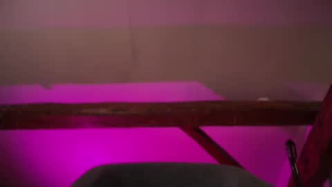 Snapshot of tritonspace chatting on 23, 9, 2025 Triton online show from 23, 9, 2025