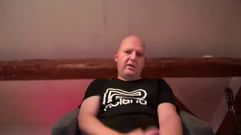 Snapshot of tritonspace chatting on 5, 10, 2025 Triton online show from 5, 10, 2025