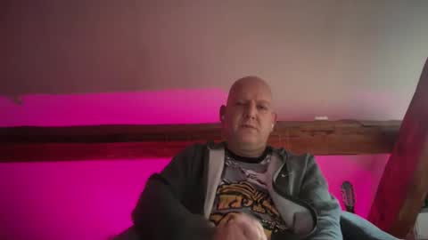 Snapshot of tritonspace chatting on 2, 2, 2026 Triton online show from 2, 2, 2026