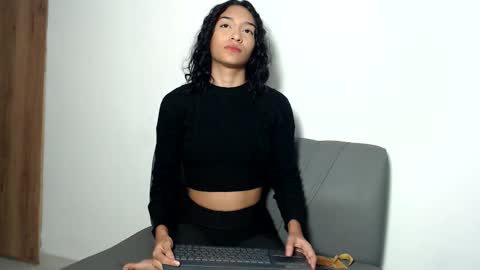 trixiandsuki online show from 17, 11, 2025