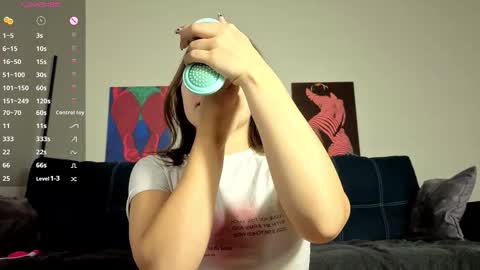 Snapshot of trixibell chatting on 14, 10, 2025 trixibell online show from 14, 10, 2025