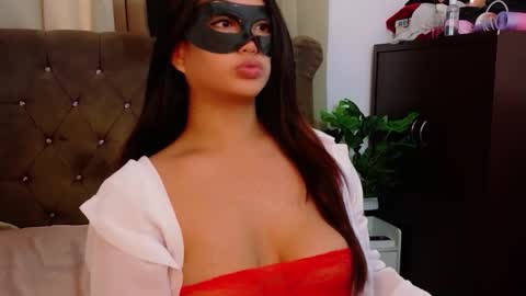 trixiepakangkang online show from 3, 2, 2026