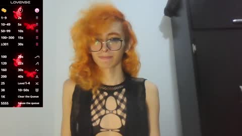 Trixy Rose online show from 14, 1, 2025