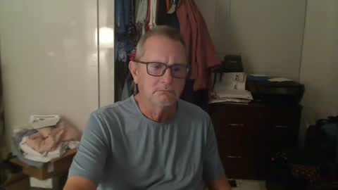 Snapshot of troffer1020 chatting on 16, 1, 2025 Troffer online show from 16, 1, 2025