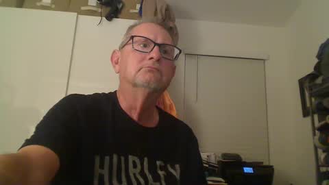 Snapshot of troffer1020 chatting on 26, 2, 2025 Troffer online show from 26, 2, 2025