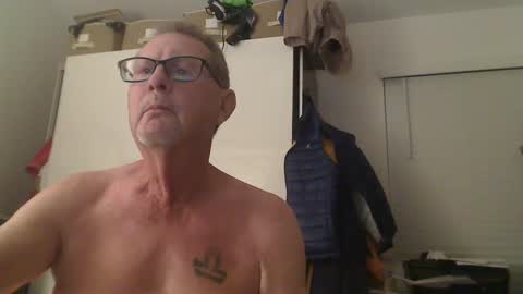 Snapshot of troffer1020 chatting on 25, 9, 2025 Troffer online show from 25, 9, 2025