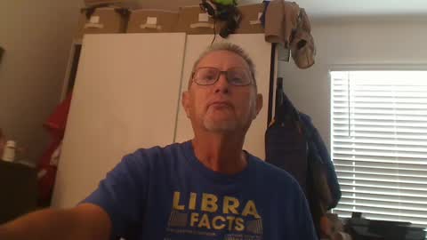 Snapshot of troffer1020 chatting on 9, 10, 2025 Troffer online show from 9, 10, 2025