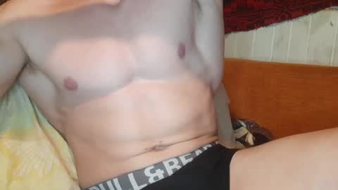 Snapshot of troncq chatting on 10, 12, 2024 Troncq online show from 10, 12, 2024