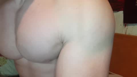 Snapshot of troncq chatting on 13, 1, 2025 Troncq online show from 13, 1, 2025