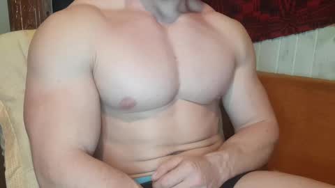 Snapshot of troncq chatting on 11, 2, 2025 Troncq online show from 11, 2, 2025