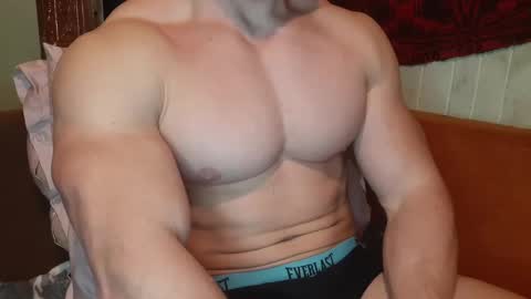 Snapshot of troncq chatting on 28, 2, 2025 Troncq online show from 28, 2, 2025