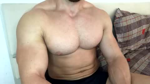 Snapshot of troncq chatting on 17, 9, 2025 Troncq online show from 17, 9, 2025