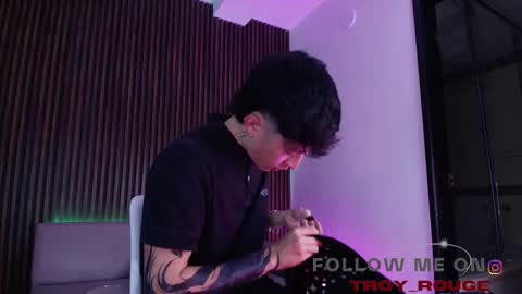 Troy online show from 7, 11, 2025