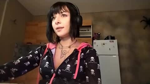 Poly online show from 9, 1, 2026