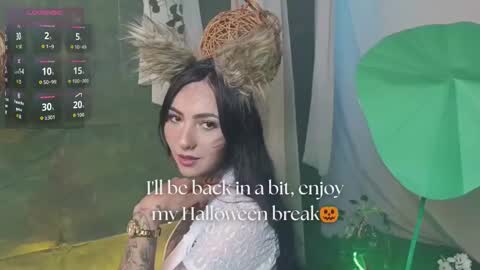   online show from 15, 10, 2025