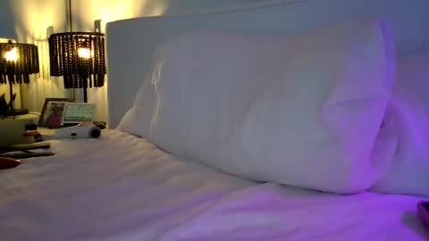 TS Rose25 online show from 4, 3, 2025