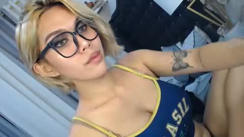 Snapshot of ts_tatiana chatting on 5, 10, 2025 billie online show from 5, 10, 2025