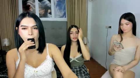 Snapshot of tsbabynicole chatting on 13, 10, 2025 tsbabynicole online show from 13, 10, 2025