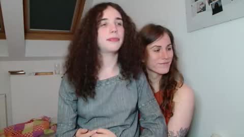 Snapshot of tsbubbles760 chatting on 16, 10, 2025 TSBubbles online show from 16, 10, 2025