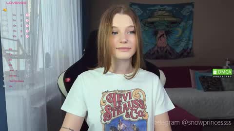 Snapshot of tsukuemi_no_mikoto chatting on 26, 9, 2025 Sonya on vacation until online show from 26, 9, 2025