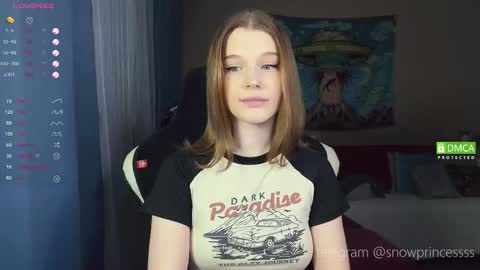 Snapshot of tsukuemi_no_mikoto chatting on 4, 10, 2025 Sonya on vacation until online show from 4, 10, 2025