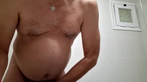 Snapshot of tubsy6868 chatting on 16, 10, 2025 tubsy6868 online show from 16, 10, 2025