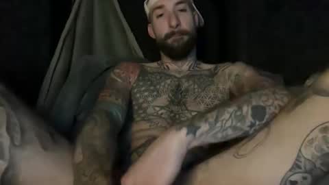 Snapshot of tuhands chatting on 4, 11, 2025 Tuhands online show from 4, 11, 2025