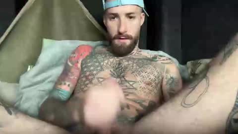 Snapshot of tuhands chatting on 22, 11, 2025 Tuhands online show from 22, 11, 2025