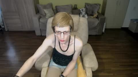 Clementine online show from 10, 3, 2026