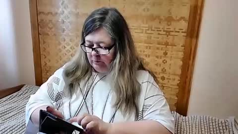 Lana online show from 5, 2, 2025