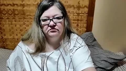 Lana online show from 5, 2, 2025