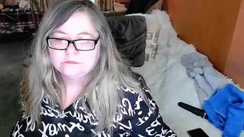 Lana online show from 10, 2, 2025