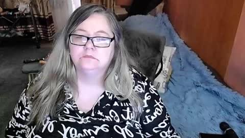 Lana online show from 11, 2, 2025