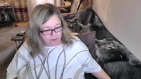 Lana online show from 19, 10, 2025