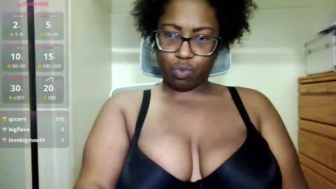 Snapshot of twiceasbadd_ chatting on 31, 12, 2024 onlyfanstwiceasbadd online show from 31, 12, 2024