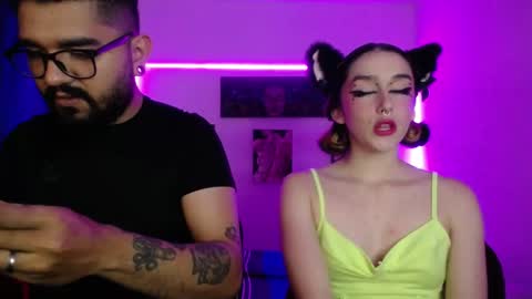 Snapshot of twinflamesxx chatting on 14, 11, 2025 TwinFlamesXX online show from 14, 11, 2025