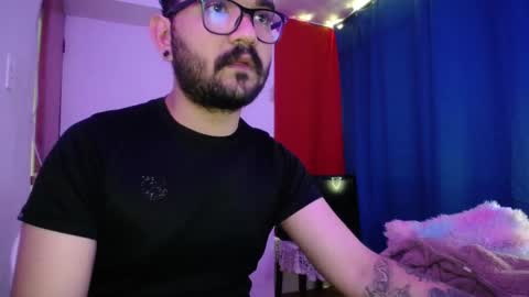 Snapshot of twinflamesxx chatting on 24, 2, 2026 TwinFlamesXX online show from 24, 2, 2026