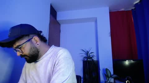 TwinFlamesXX online show from 7, 4, 2026