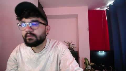 TwinFlamesXX online show from 10, 4, 2026