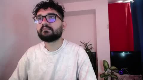 TwinFlamesXX online show from 13, 4, 2026