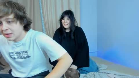 Snapshot of twinflux chatting on 25, 11, 2025 twinflux online show from 25, 11, 2025