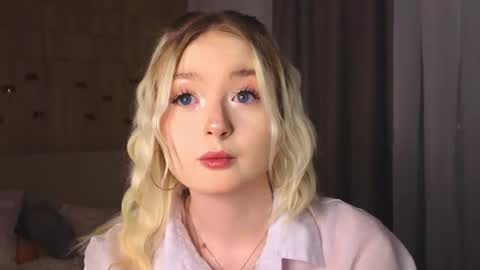 twinklefluff online show from 16, 1, 2026