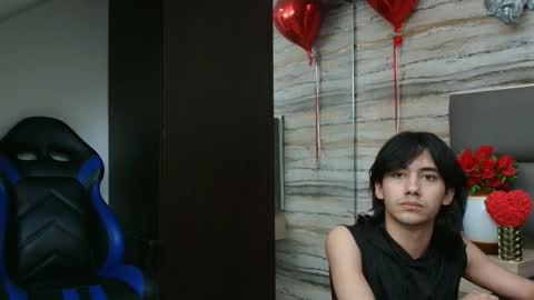 twinslovers_ online show from 18, 2, 2026