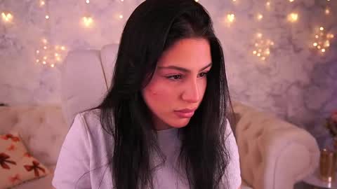 Snapshot of twix_ten chatting on 5, 4, 2026 twix_ten online show from 5, 4, 2026