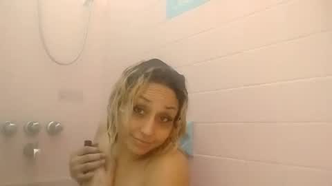 Twocrazy85 online show from 20, 11, 2025