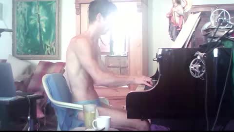 TobeBritta online show from 14, 12, 2025