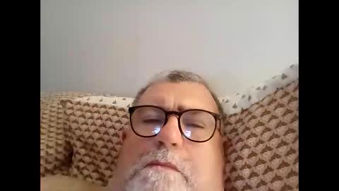 twohats2810 online show from 12, 3, 2026