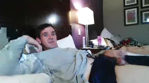 twohotforyou211 online show from 9, 2, 2026