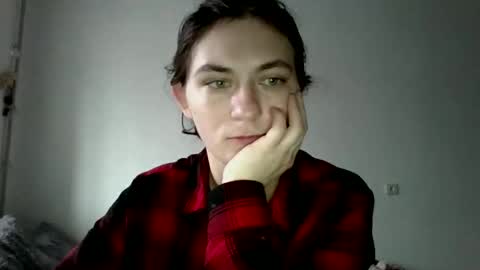 Snapshot of twolatte1520 chatting on 28, 11, 2025 twolatte1520 online show from 28, 11, 2025